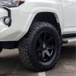 Jantă din aluminiu 18x8.5 ET35 5x120 Matte Black Mozambique Black Rhino