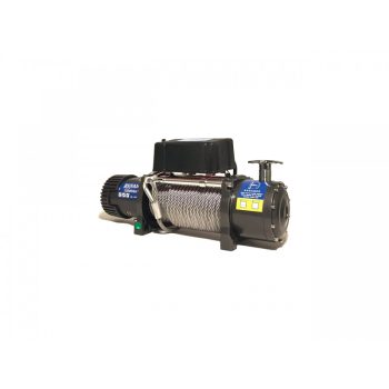   Troliu electric HusarWinch cu o capacitate de 12000 lbs (5443 kg), echipat cu cablu de oțel.