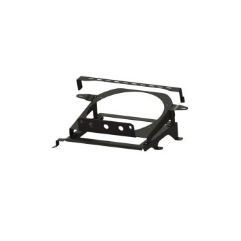   Suportul intercoolerului montat în partea de sus pentru conversia motorului Nissan Patrol Y61 M57