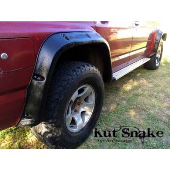   Evazări din plastic Kut Snake pentru Nissan Patrol Y60 pereche spate