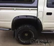 Evazări din plastic Kut Snake pentru Toyota Hilux 167 1996-2004 95mm