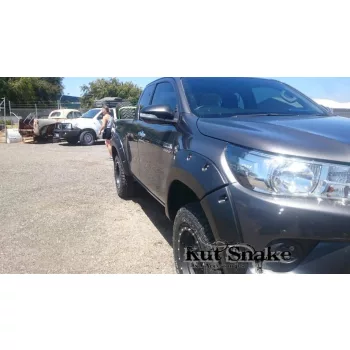   Evazări din plastic Kut Snake pentru Toyota Hilux Revo 2015-2019 75mm