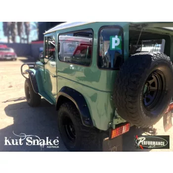   Evazări din plastic Kut Snake pentruToyota Land Cruiser 40  100mm