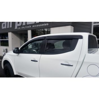   WeatherShields Deflectoare de vânt pentru Isuzu D-Max 2012-2020
